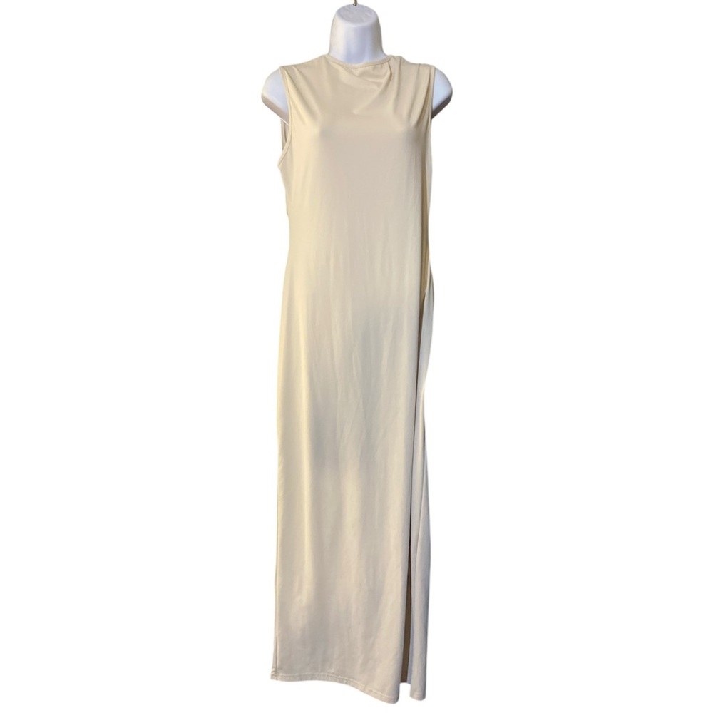 Elegant Cream Sleeveless Maxi Dress